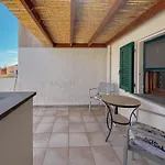 Pensión 49 Sea - By Host Hero 3*