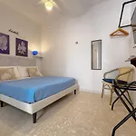 בית הארחה 49 Sea - By Host Hero 3*