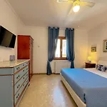 49 Sea - By Host Hero סטינטינו